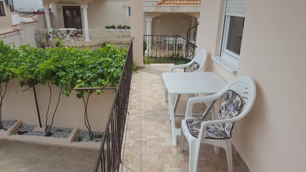 Apartments Diva Dobra Voda Dış mekan fotoğraf